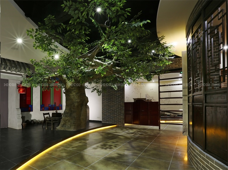 企業(yè)展館裝修中，如何處理展品的陳列和展示方式？